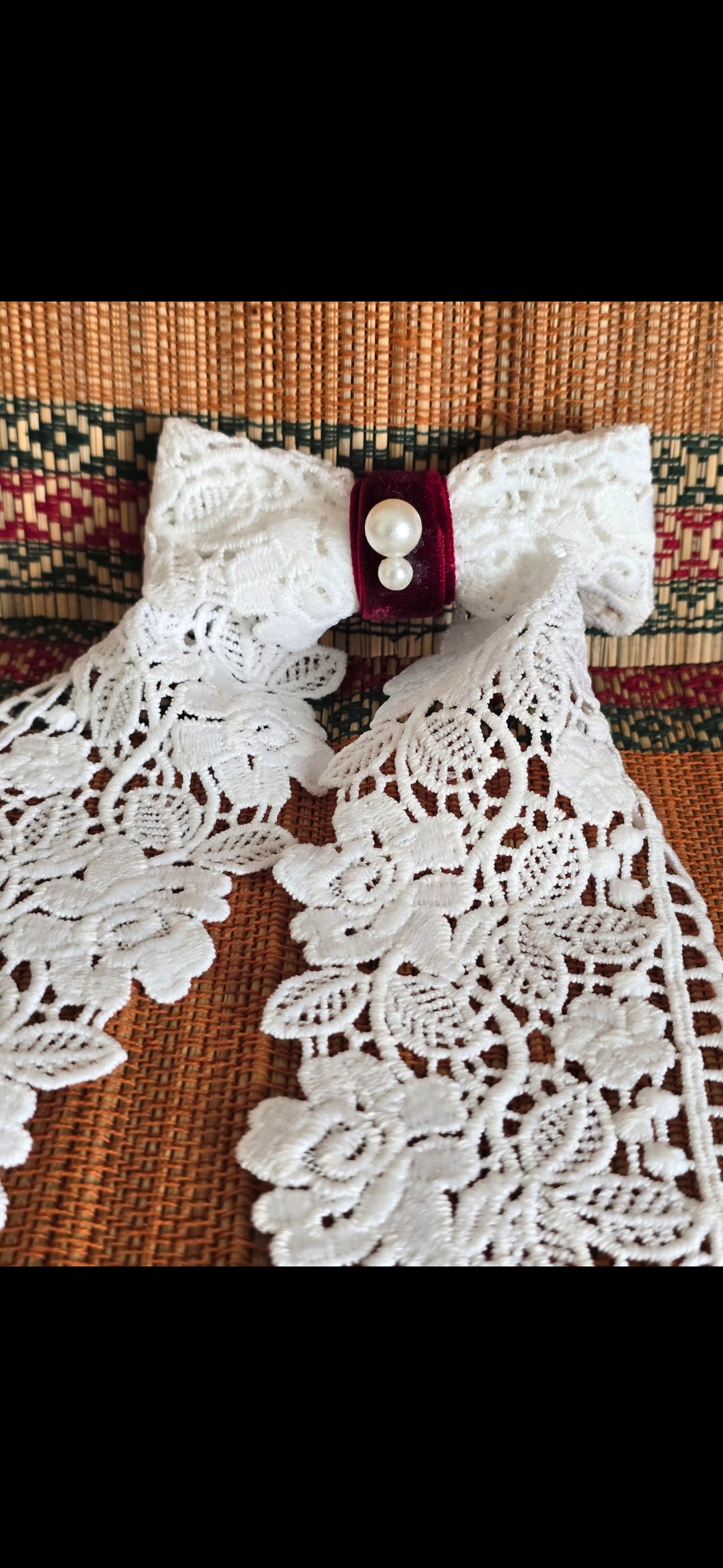 XL Embroided Bow