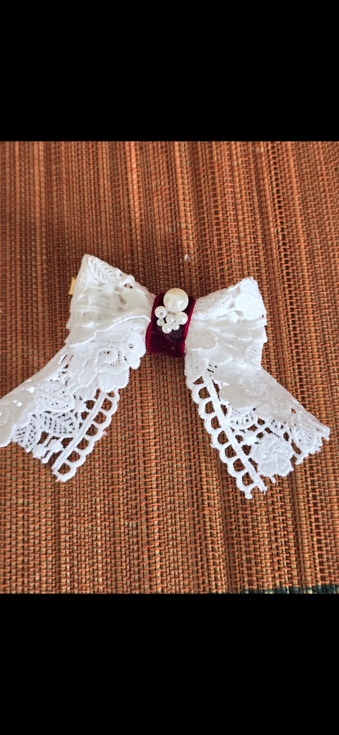 Small Embroided Bow